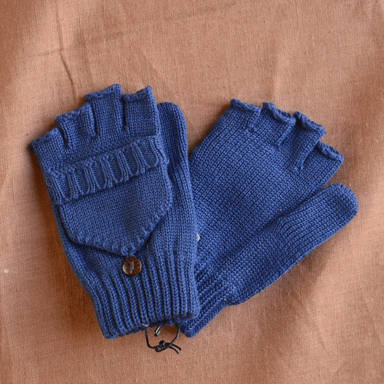 Child's Button Back Mittens - 100% Organic Merino Wool (1-8y )