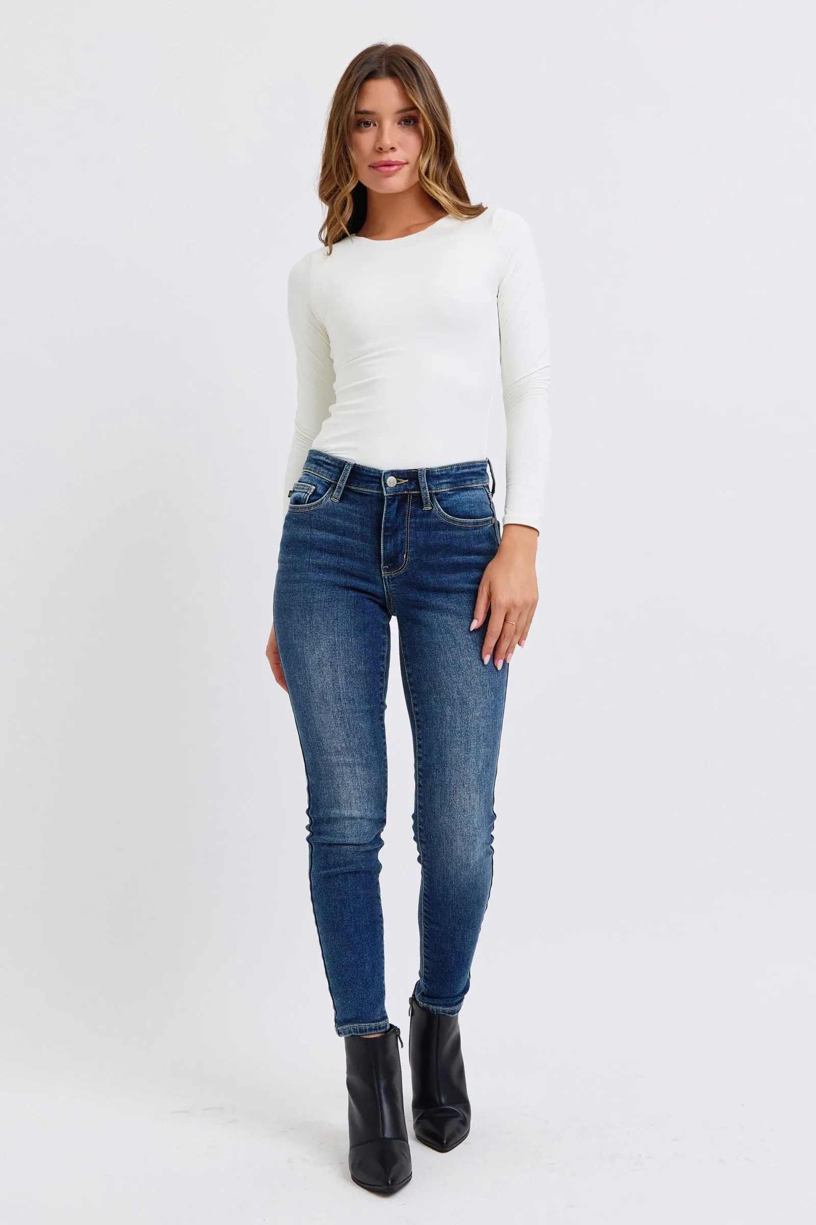 Judy Blue Mid Rise Thermal Skinny Denim Jeans 82639