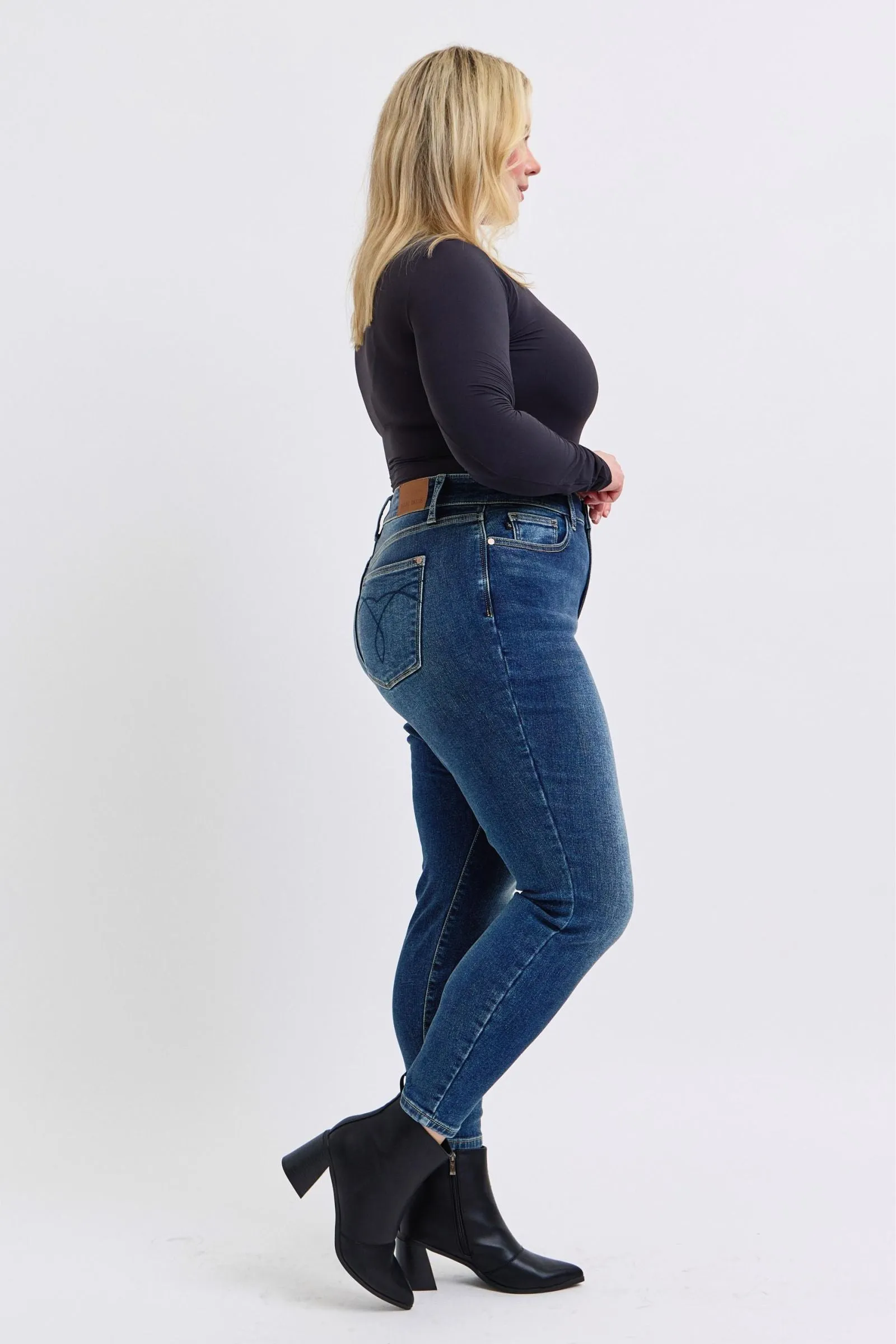 Judy Blue Mid Rise Thermal Skinny Denim Jeans 82639