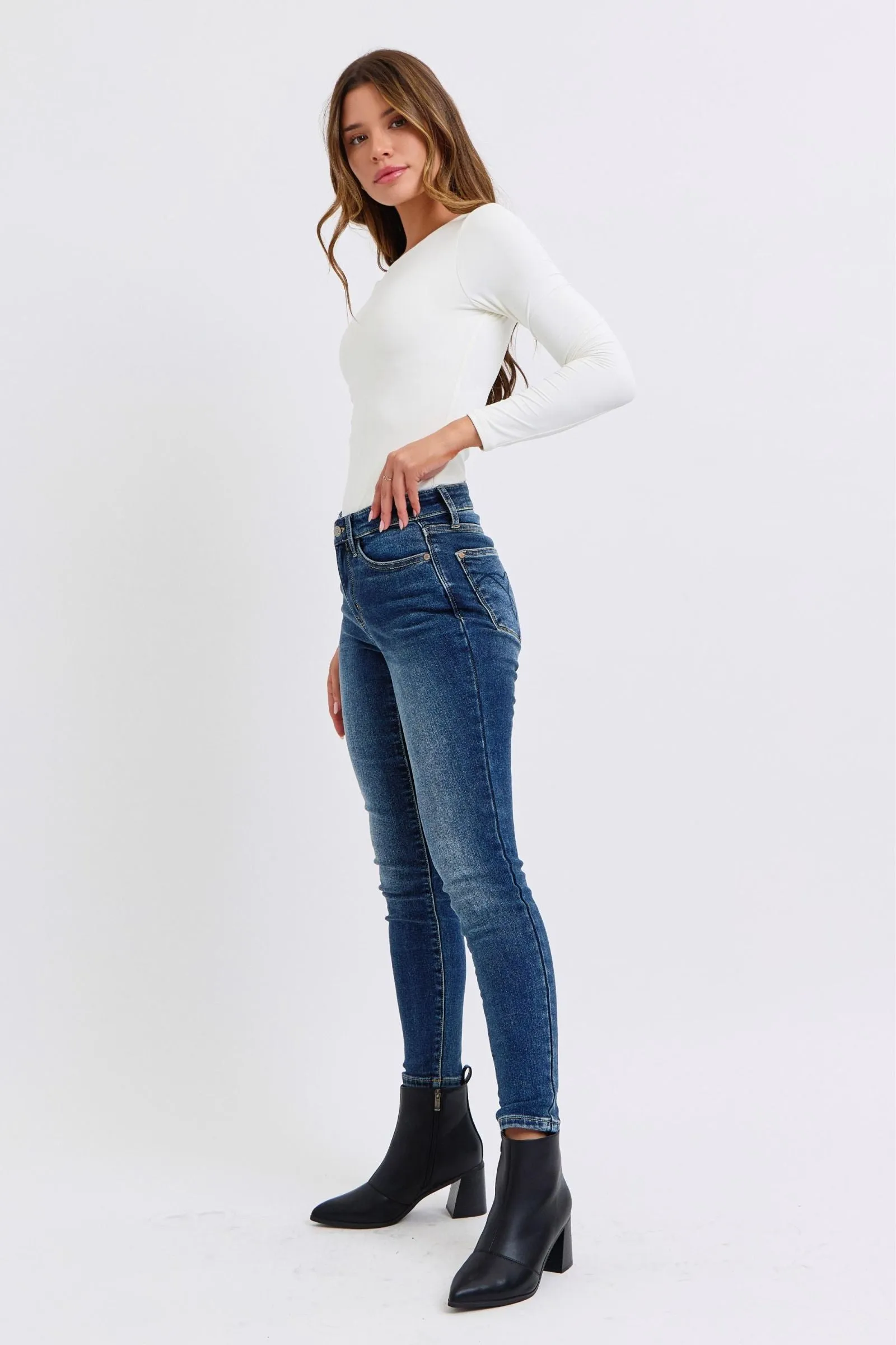 Judy Blue Mid Rise Thermal Skinny Denim Jeans 82639