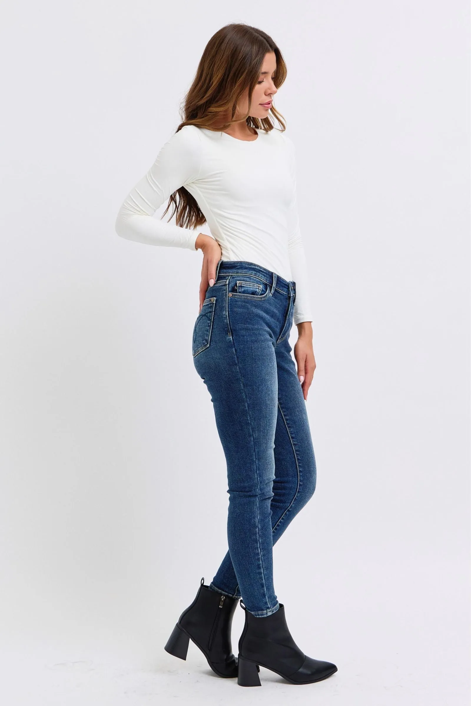 Judy Blue Mid Rise Thermal Skinny Denim Jeans 82639