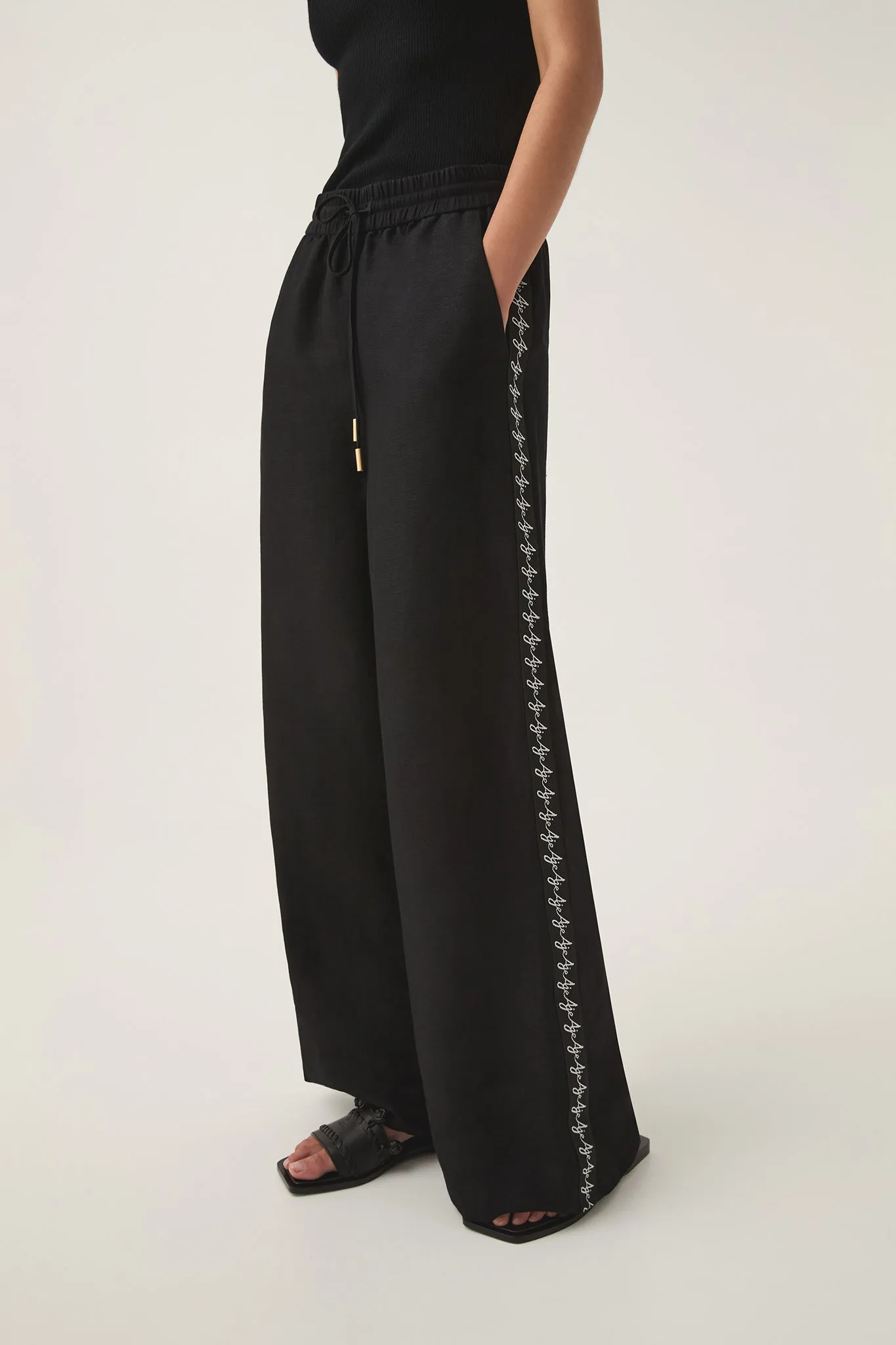 Principle Logo Pant